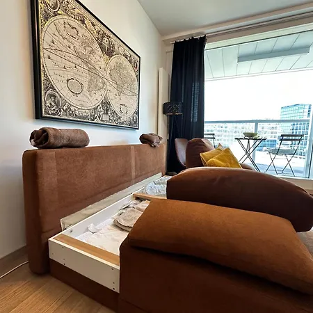 Self Check-in, Danube Bank, Free Parking